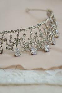 BELLE CROWN