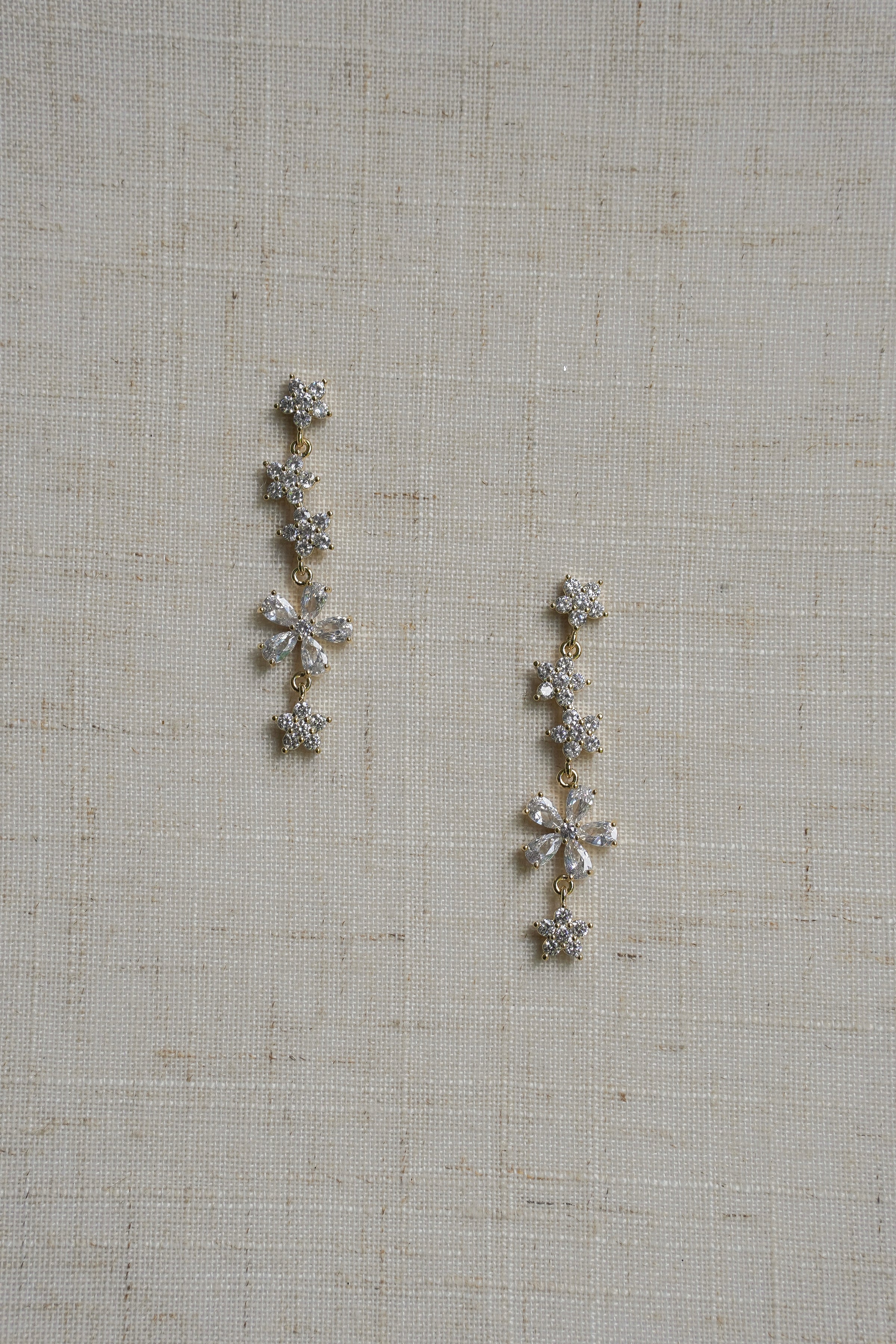 LYRA EARRINGS