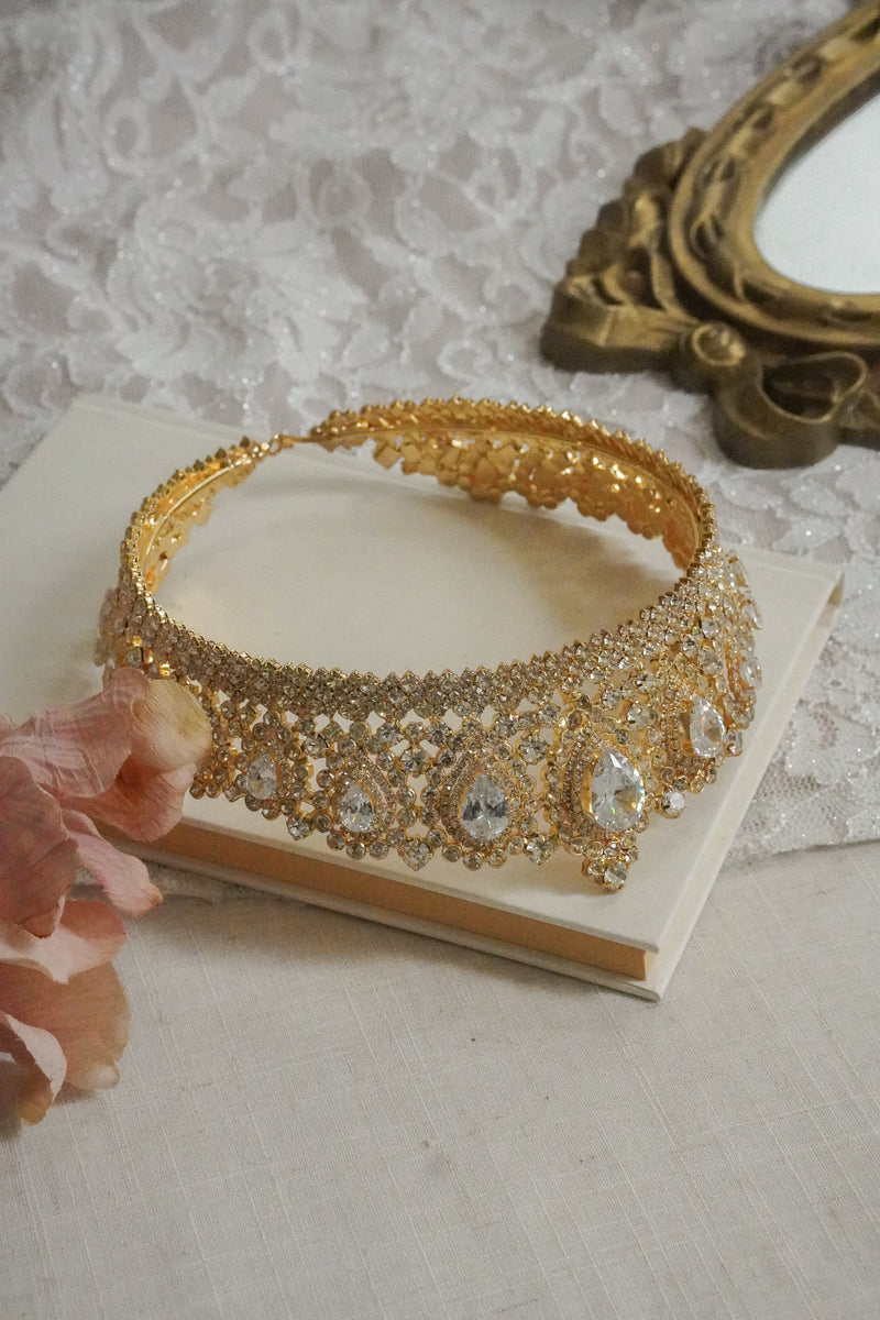 ANNABELLE CROWN