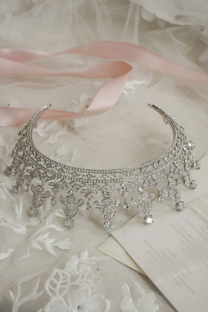 ZARIAH CROWN