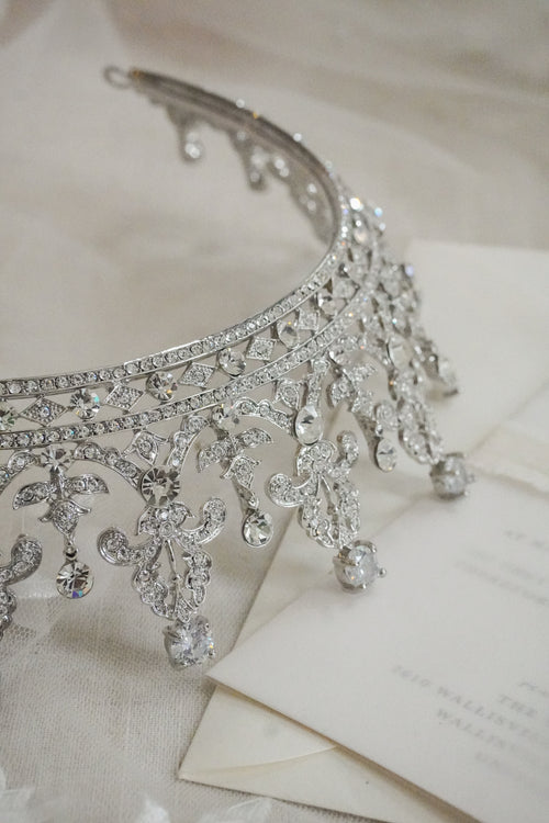 ZARIAH CROWN