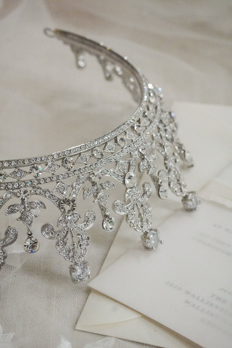 ZARIAH CROWN