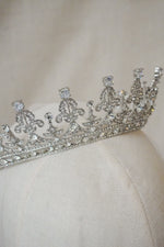 ZARIAH CROWN