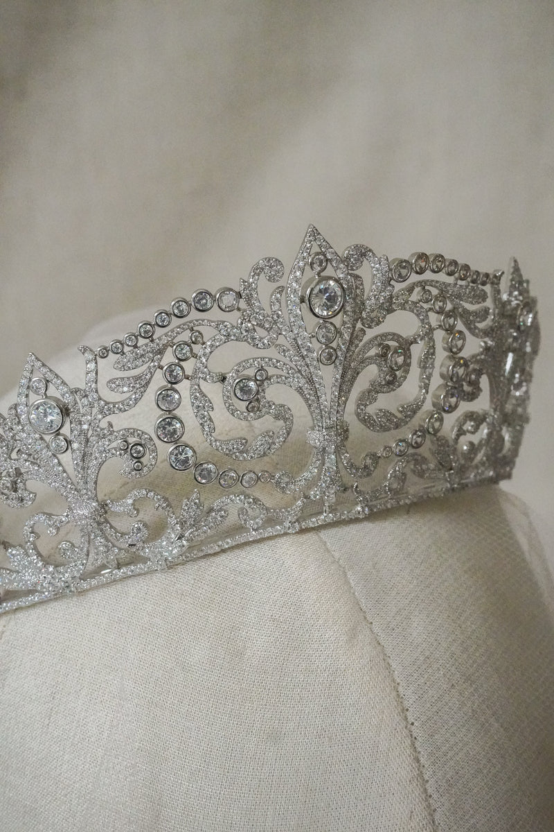 HAISLEY CROWN