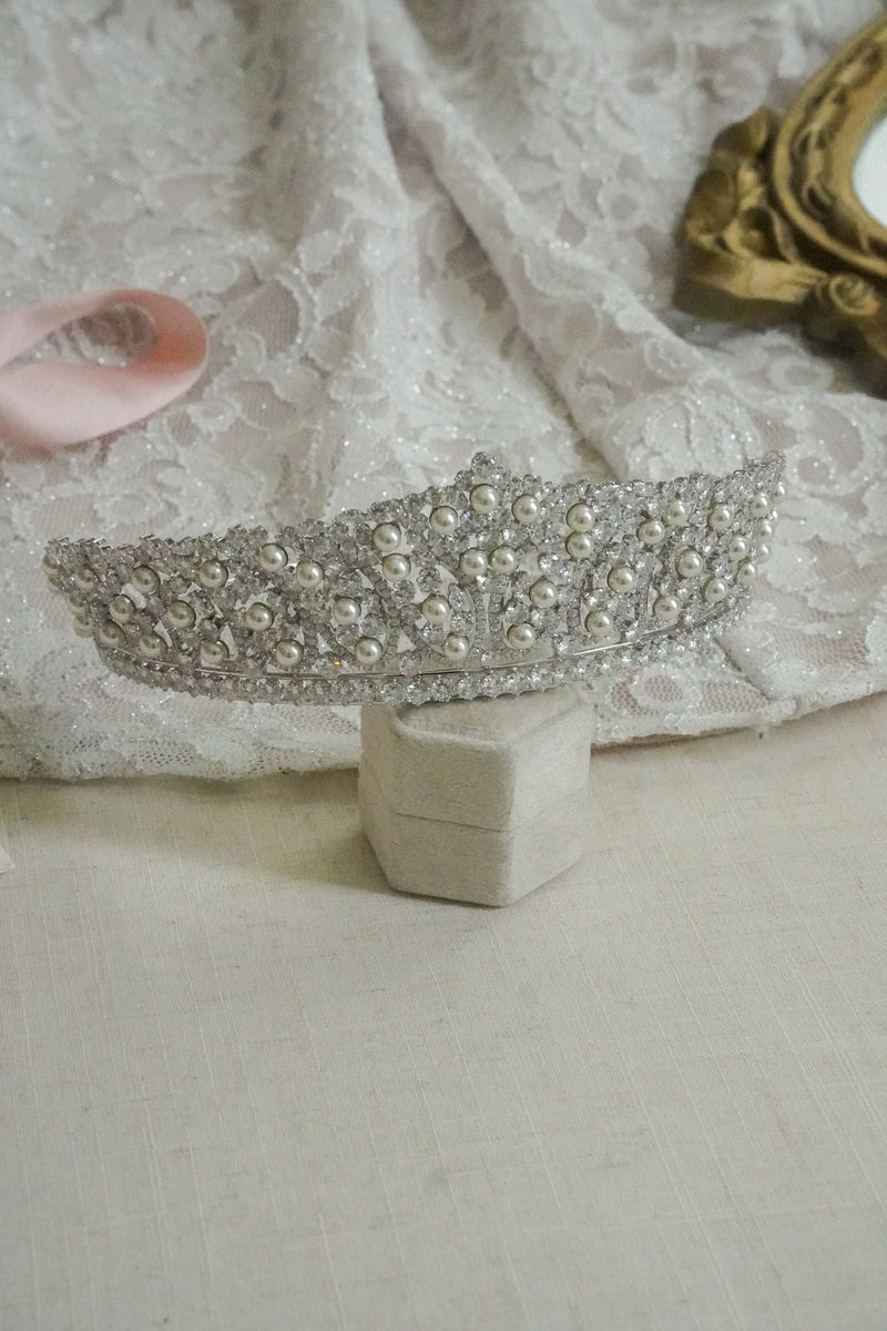 PEARL CROWN