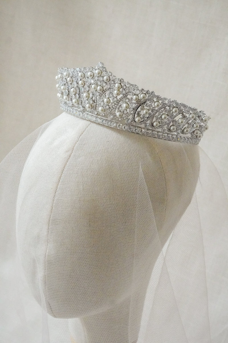PEARL CROWN