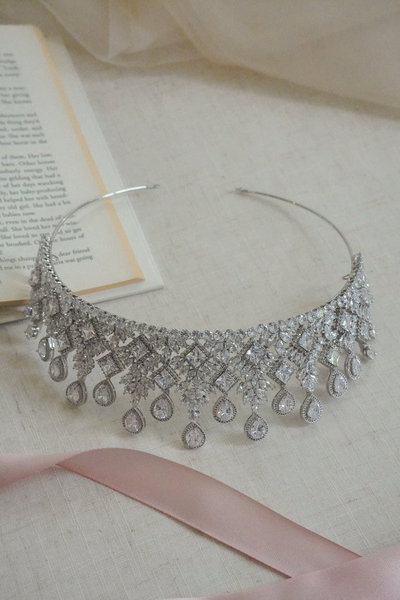 EVANGELINE CROWN