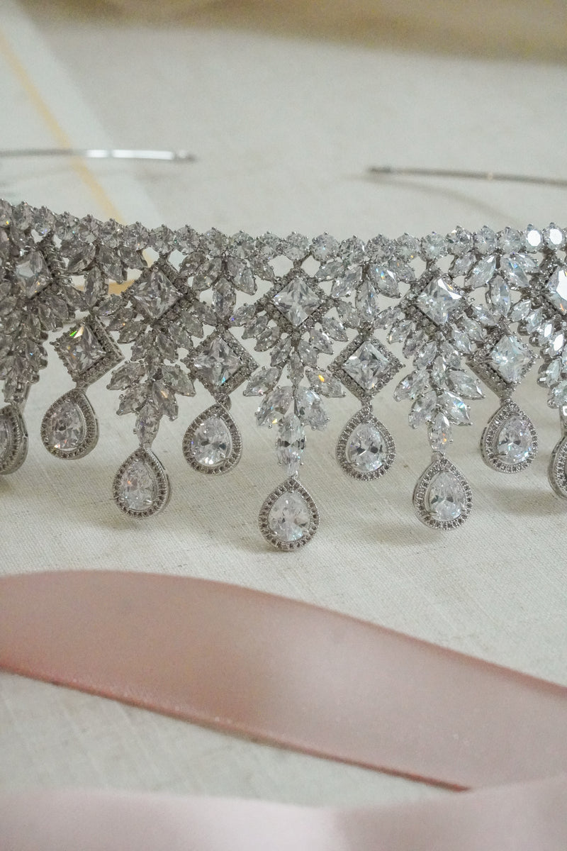 EVANGELINE CROWN