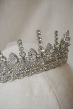 ELANIE CROWN