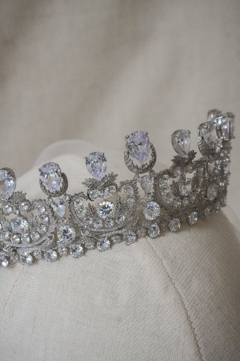 SYDNEY CROWN