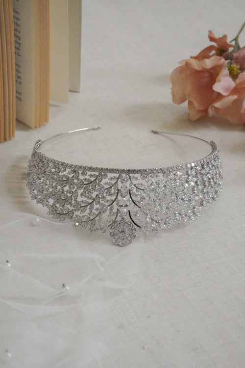 SELAH CROWN
