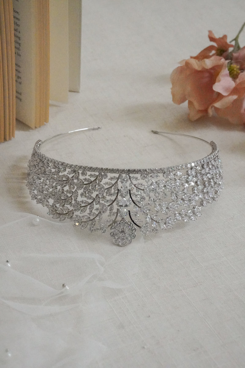 SELAH CROWN