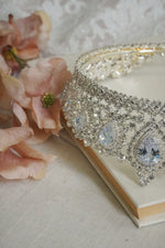 ANNABELLE CROWN