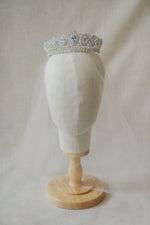 ANNABELLE CROWN