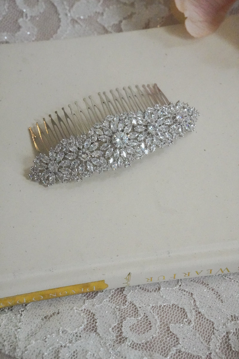 AVIANA COMB