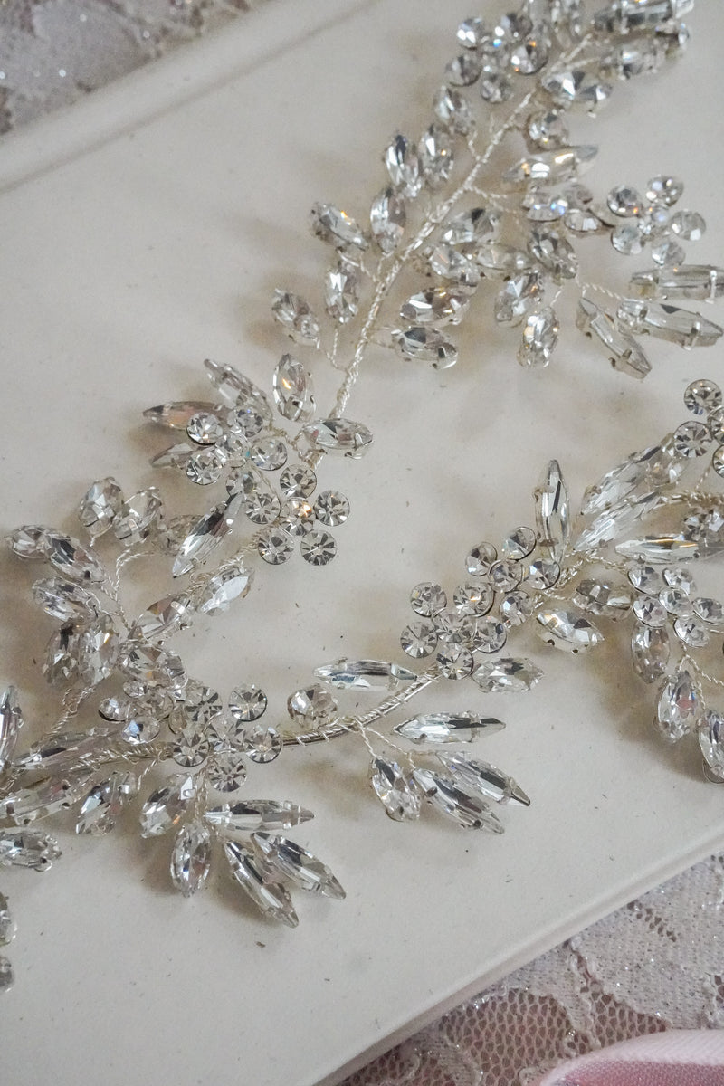 IMELDA HEADPIECE