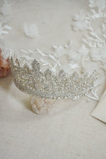 ZENDAYA CROWN