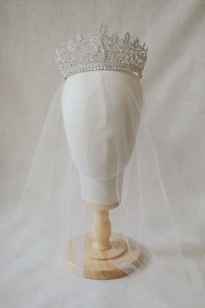 ZENDAYA CROWN