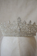 ZENDAYA CROWN
