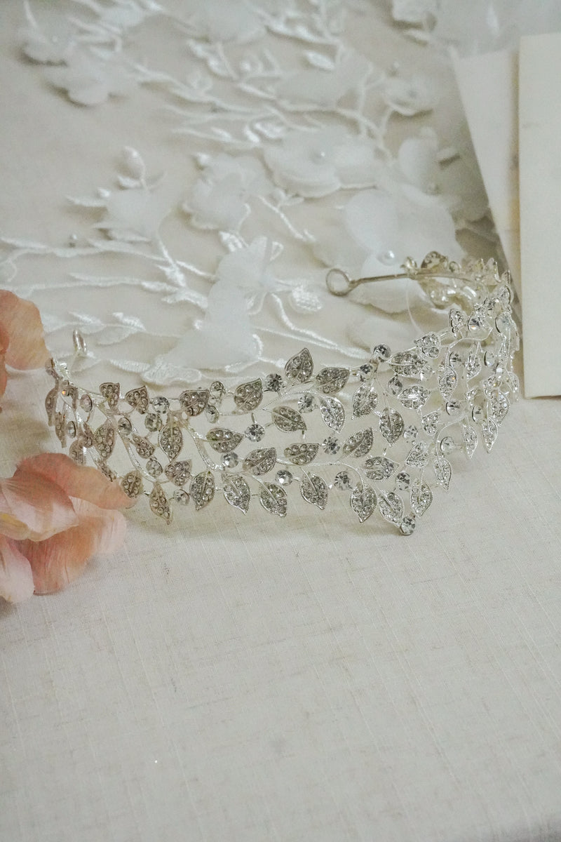 CATALINA CROWN